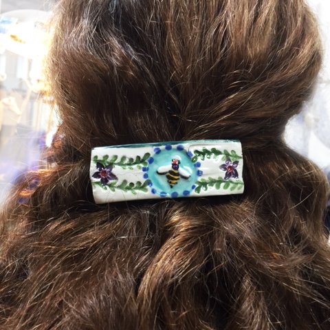 bee french barrette in hair